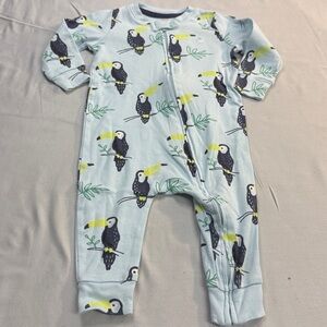 GAP - Baby Onesie Sleeper in Light Blue with Tucan design